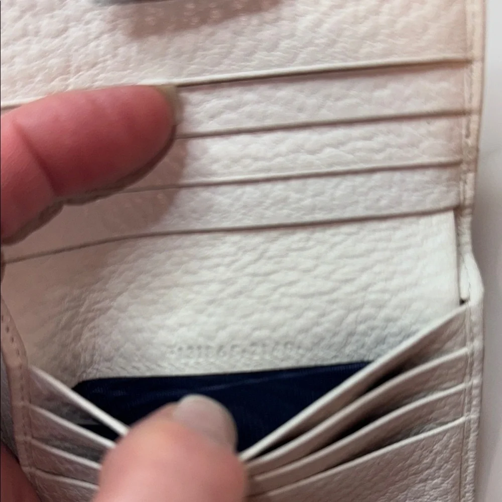 Gucci White Leather Wallet with Gold Logo Sherry Line - Picture 8 of 8